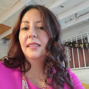 Meet your Posher, Reyna